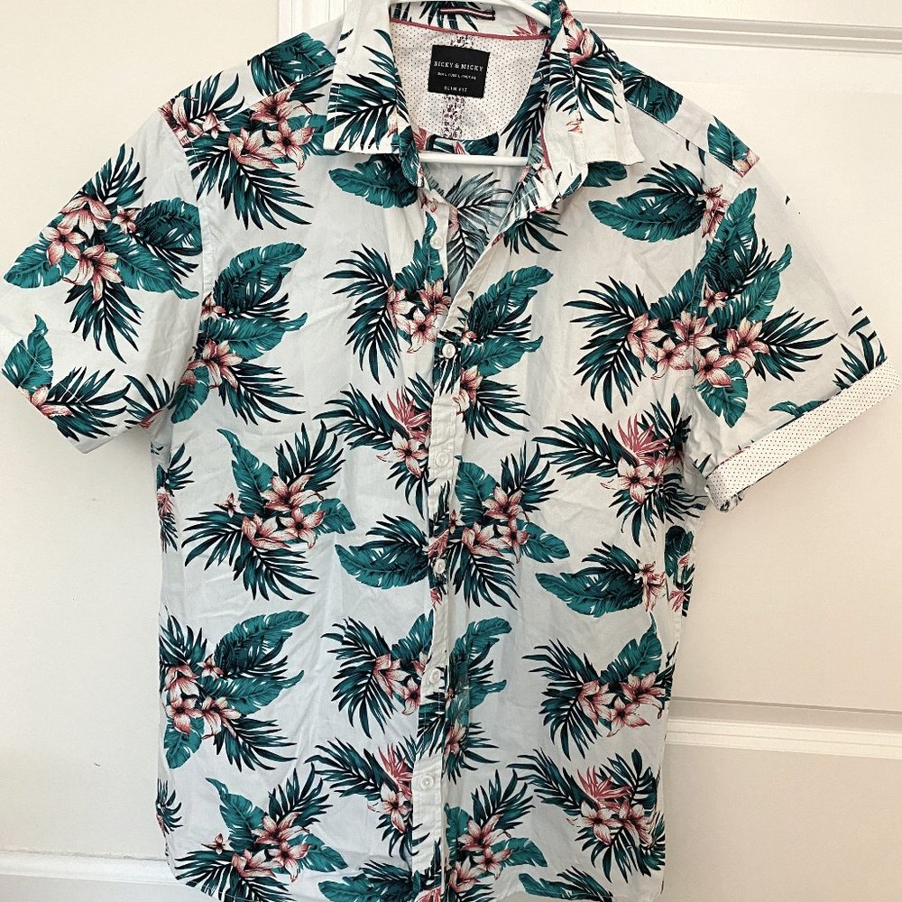 Ricky & Micky Men's Short Sleeve Button Down Hawaiian Floral Shirt Large